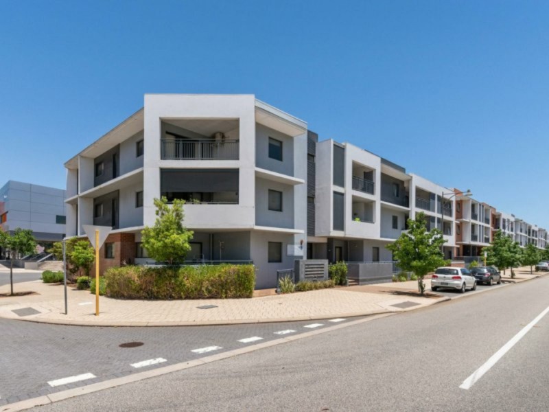 7/2 Stockton Bend, Cockburn Central WA 6164