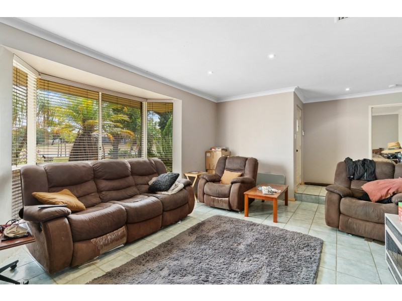 54 Elderberry Drive, South Lake WA 6164