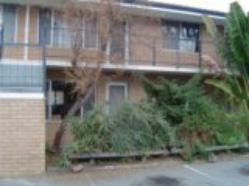 4/13 Grant Place, Bentley WA 6102