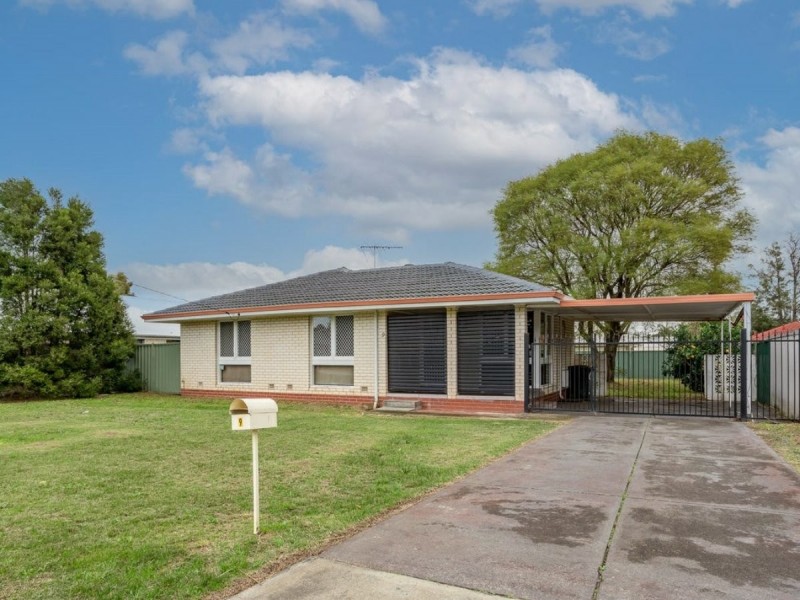 9 Cabarita Road, Armadale WA 6112
