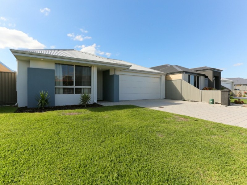5 Amadeus Way, Success WA 6164