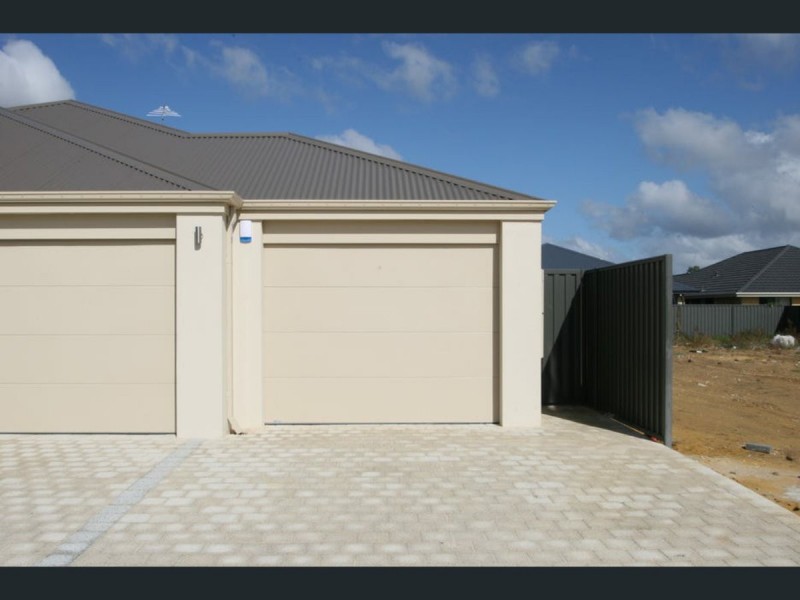 13b Lomond Way, Seville Grove WA 6112