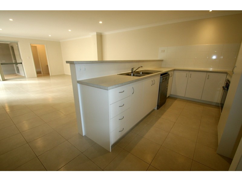 45 Lyon Road, Atwell WA 6164