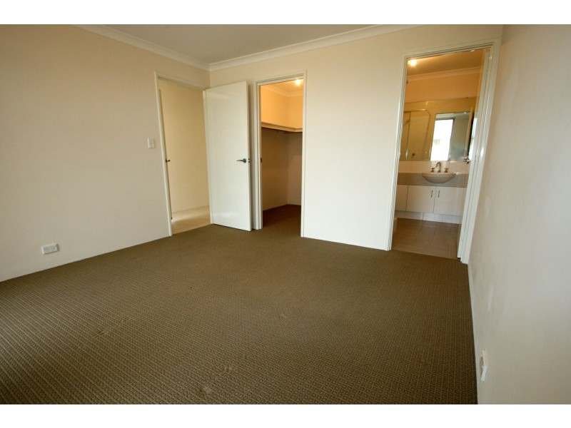 45 Lyon Road, Atwell WA 6164