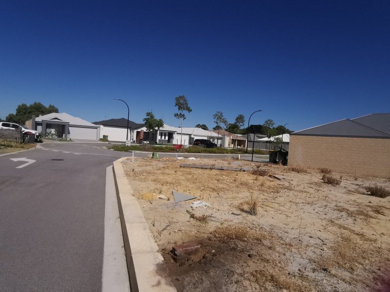 11 Cruizer Loop, Success WA 6164