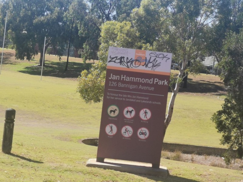 11 Cruizer Loop, Success WA 6164