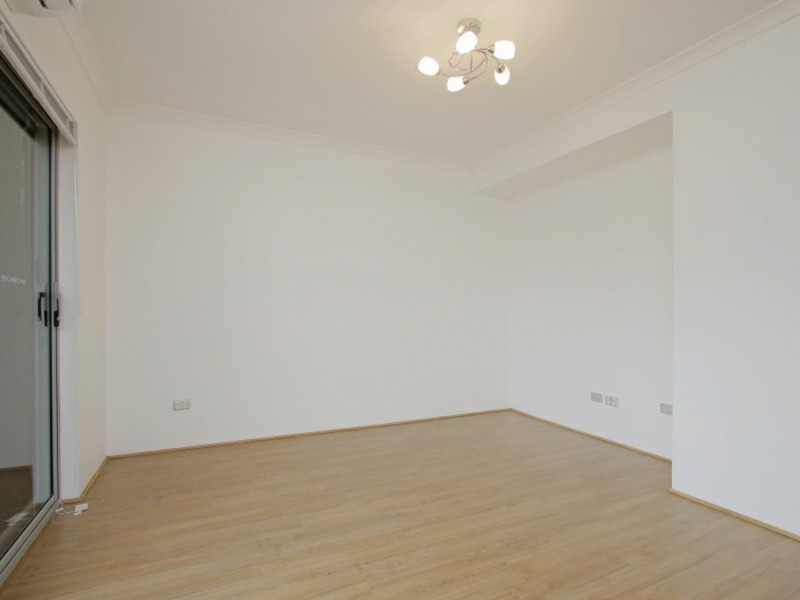 8/31 Leonard Street, Victoria Park WA 6100