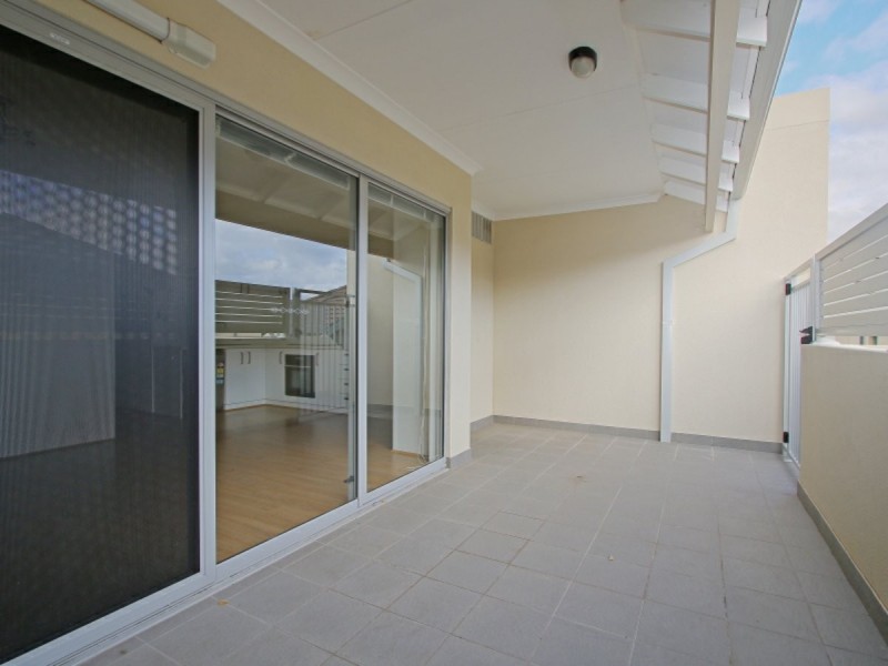 8/31 Leonard Street, Victoria Park WA 6100