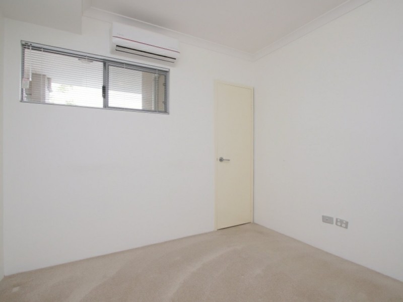 8/31 Leonard Street, Victoria Park WA 6100