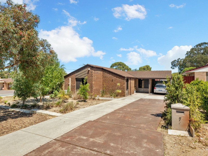 7 Rebecca Place, South Lake WA 6164
