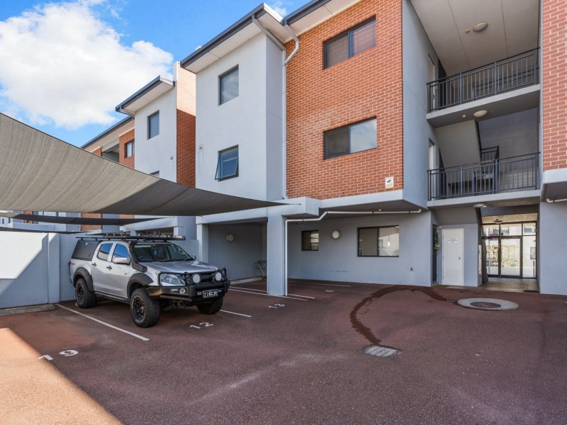 19/2 Stockton Bend, Cockburn Central WA 6164