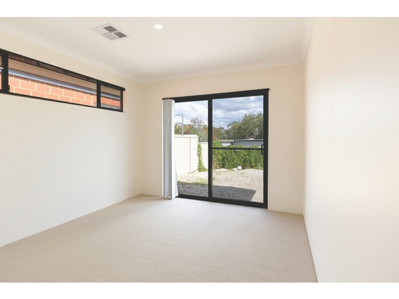 5a Bungaree Road, Wilson WA 6107