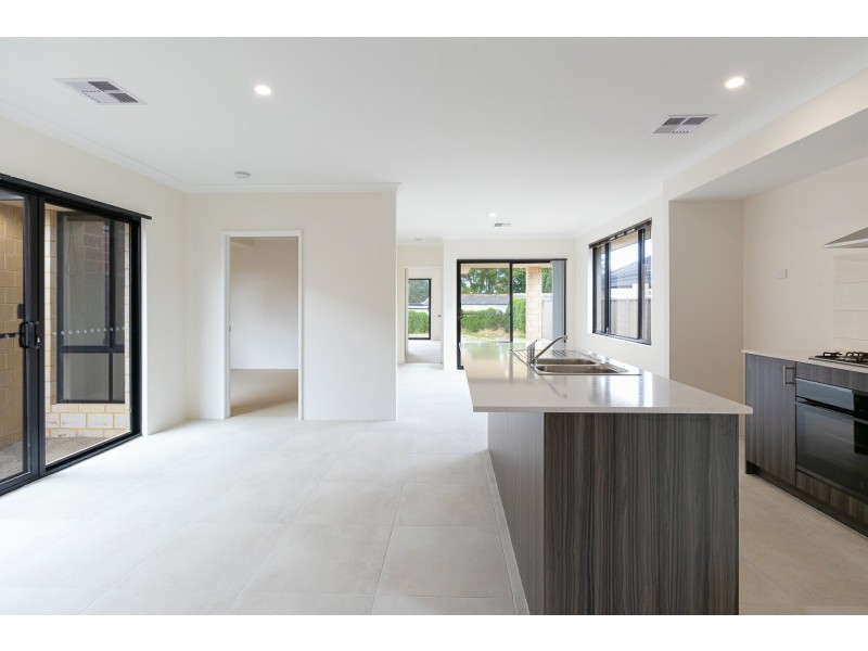 5a Bungaree Road, Wilson WA 6107