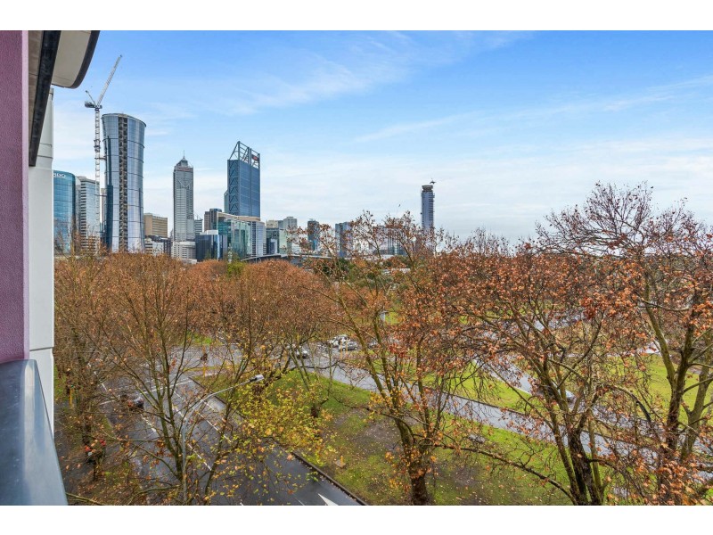 Apartment 505/126 Mounts Bay Road, Perth WA 6000