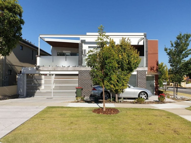 14 Lockwood Street, Yokine WA 6060
