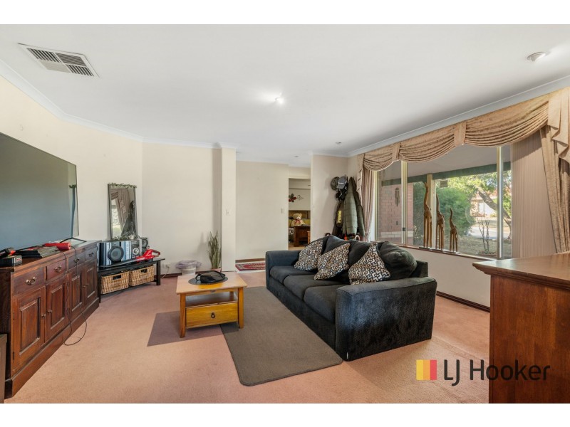 11 Pavonia Heights, South Lake WA 6164