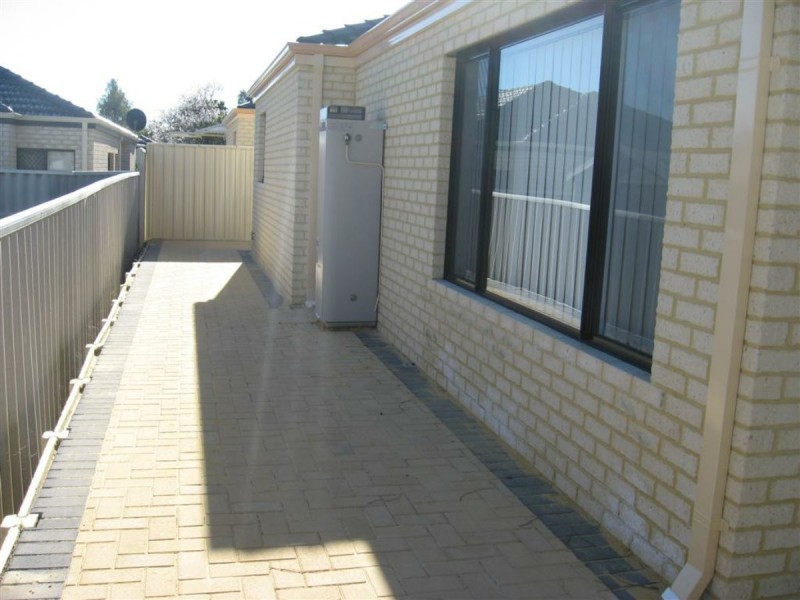 9c Paltarra Road, Nollamara WA 6061