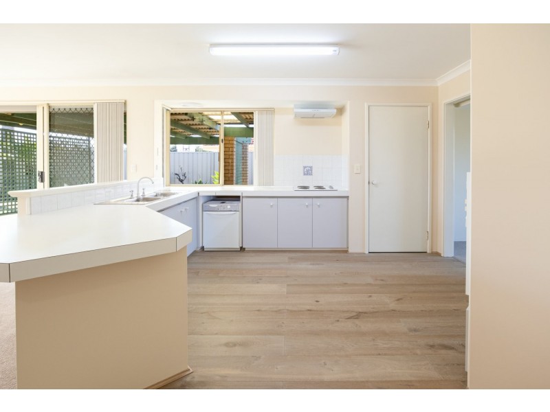 9 Fremont Place, Leeming WA 6149