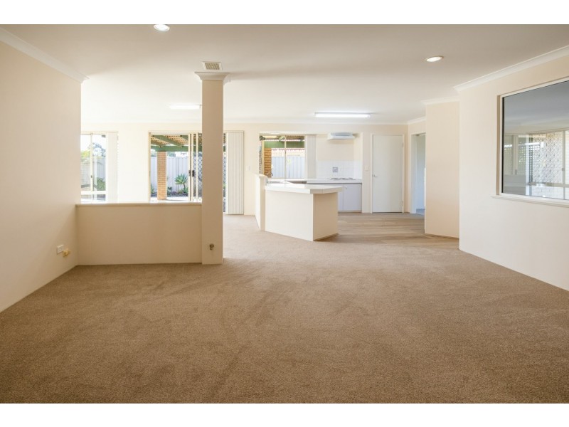 9 Fremont Place, Leeming WA 6149