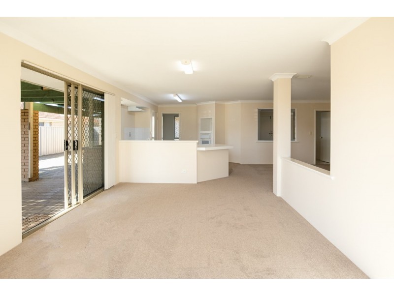 9 Fremont Place, Leeming WA 6149