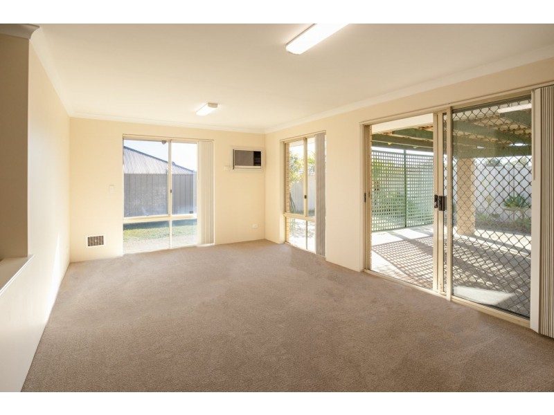 9 Fremont Place, Leeming WA 6149