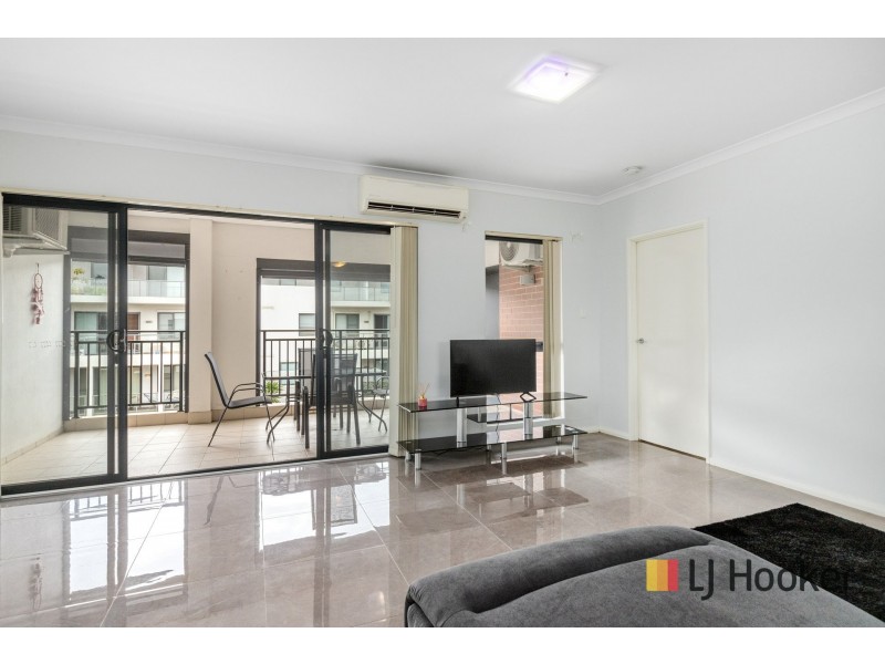 Apartment 43/2 Stockton Bend, Cockburn Central WA 6164