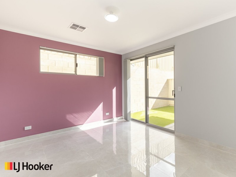 37 Lewisham Vista, Success WA 6164