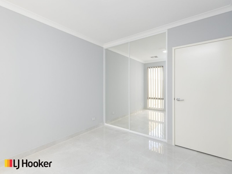 37 Lewisham Vista, Success WA 6164