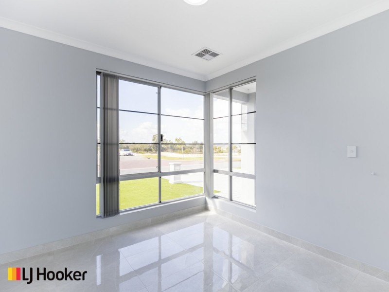 37 Lewisham Vista, Success WA 6164