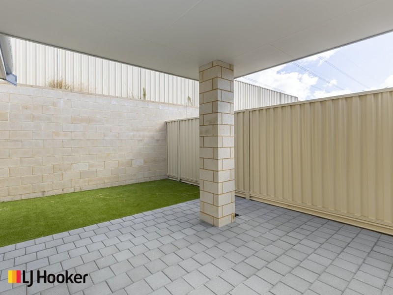 37 Lewisham Vista, Success WA 6164