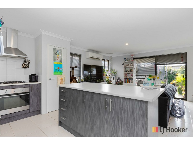 7 Fallon Place, Seville Grove WA 6112