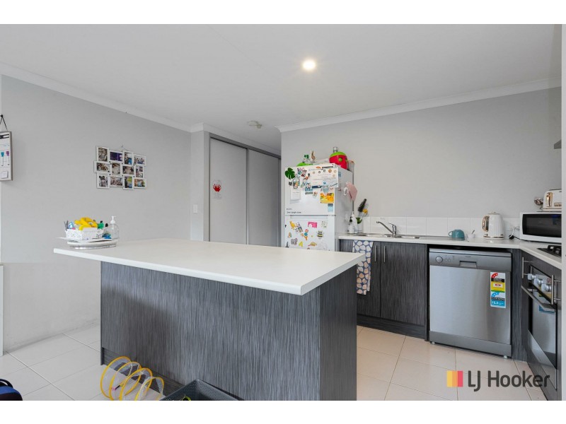 7 Fallon Place, Seville Grove WA 6112