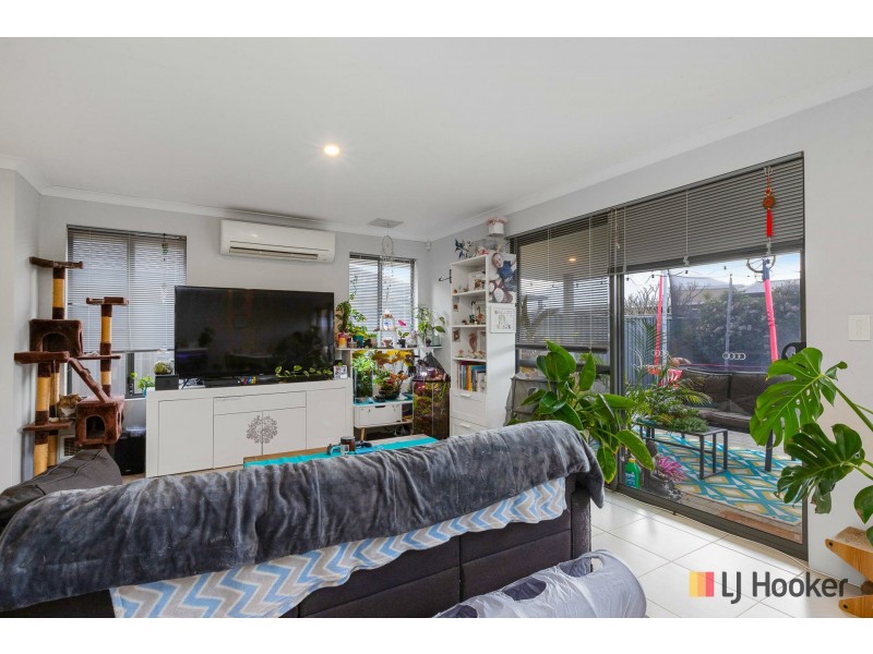 7 Fallon Place, Seville Grove WA 6112