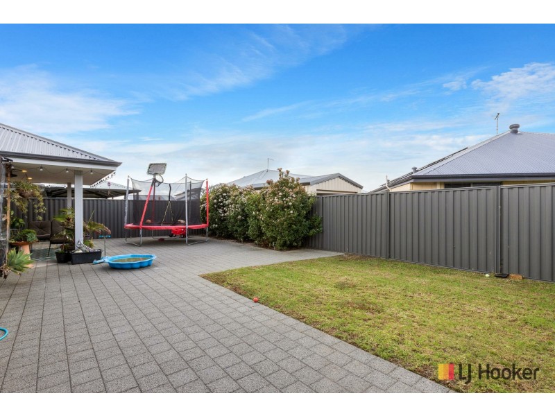 7 Fallon Place, Seville Grove WA 6112