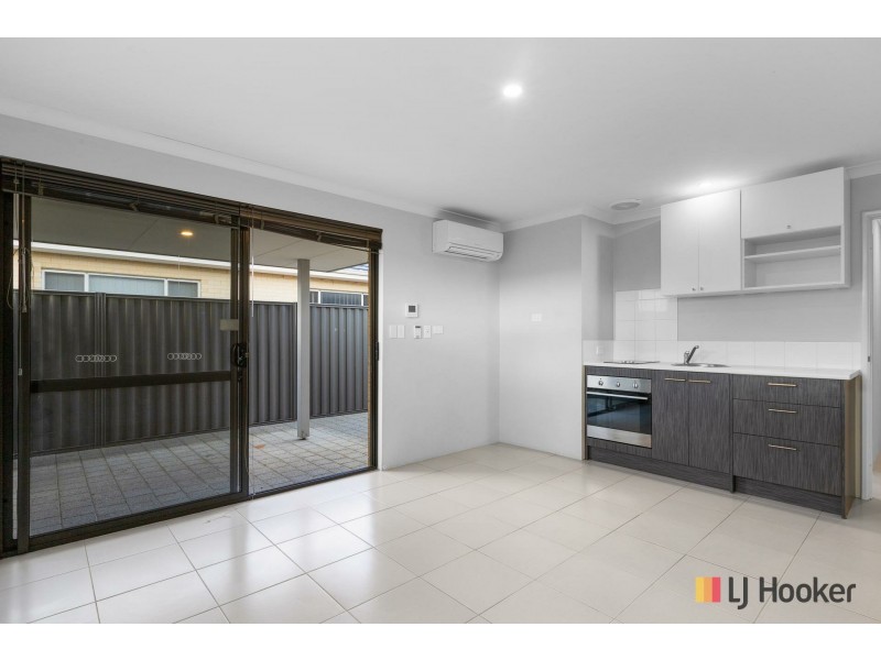 7 Fallon Place, Seville Grove WA 6112