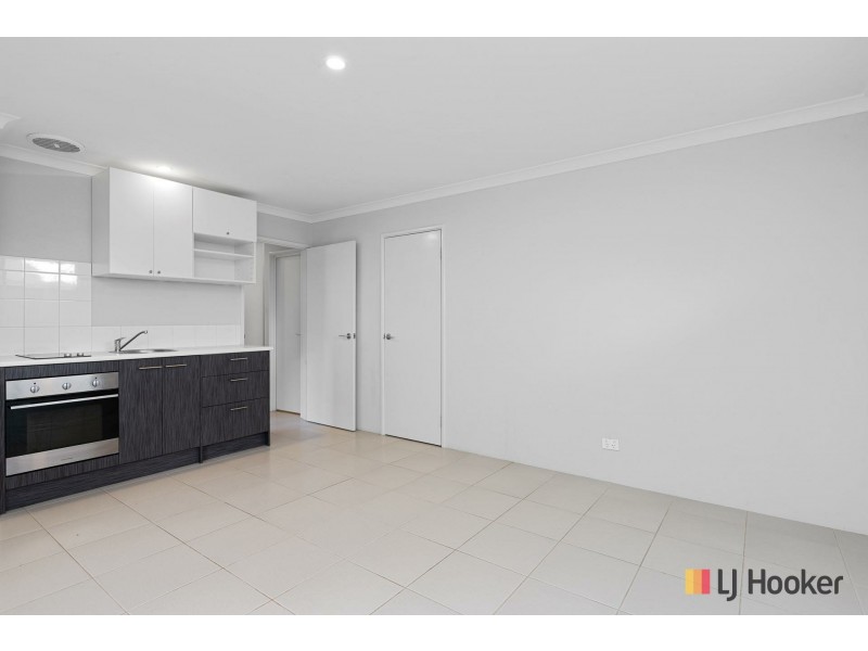 7 Fallon Place, Seville Grove WA 6112