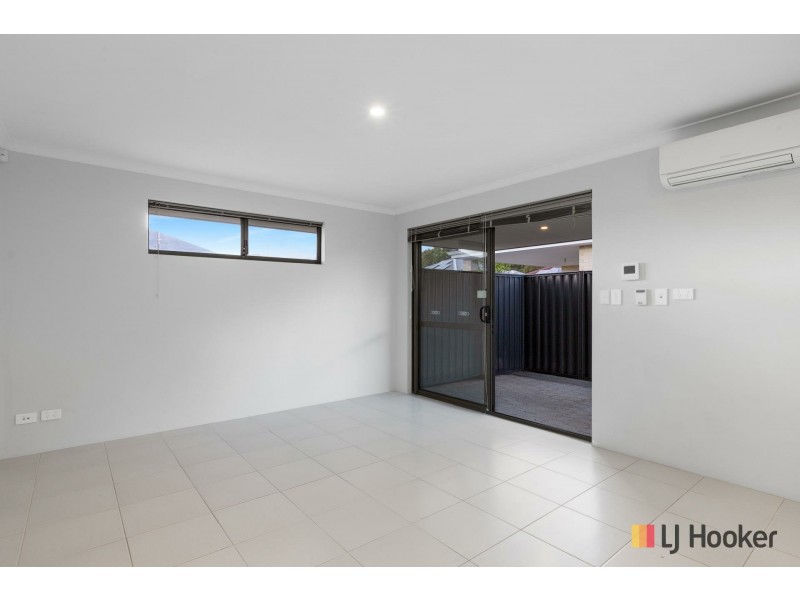 7 Fallon Place, Seville Grove WA 6112