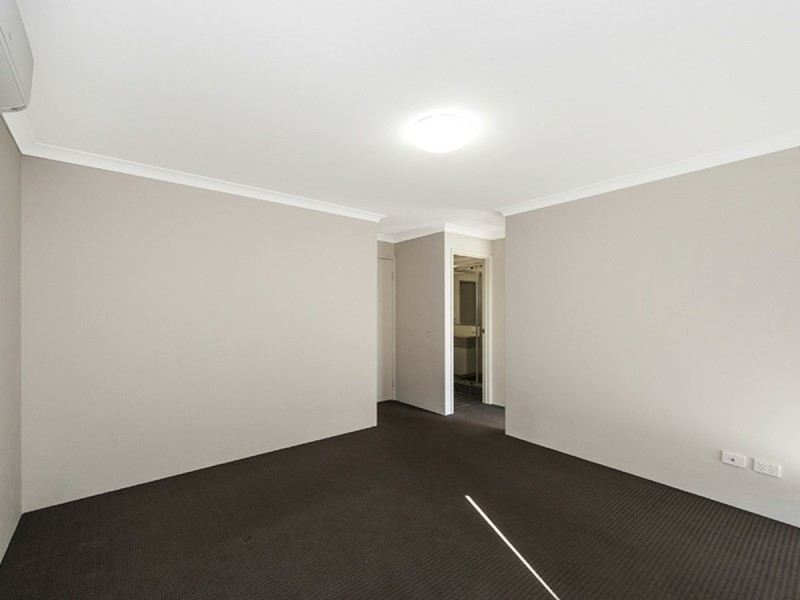 13 Chesapeake Way, Currambine WA 6028