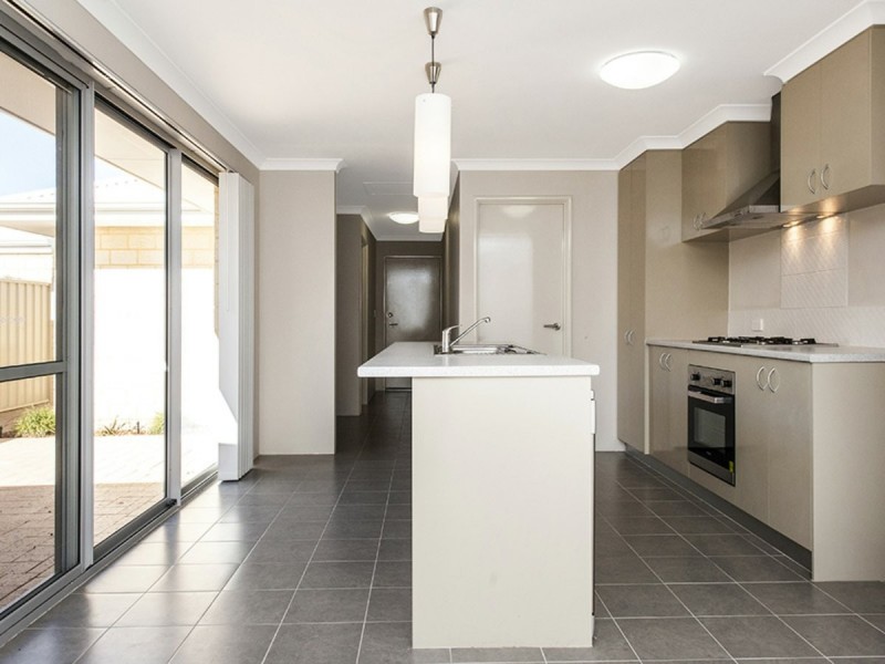 13 Chesapeake Way, Currambine WA 6028