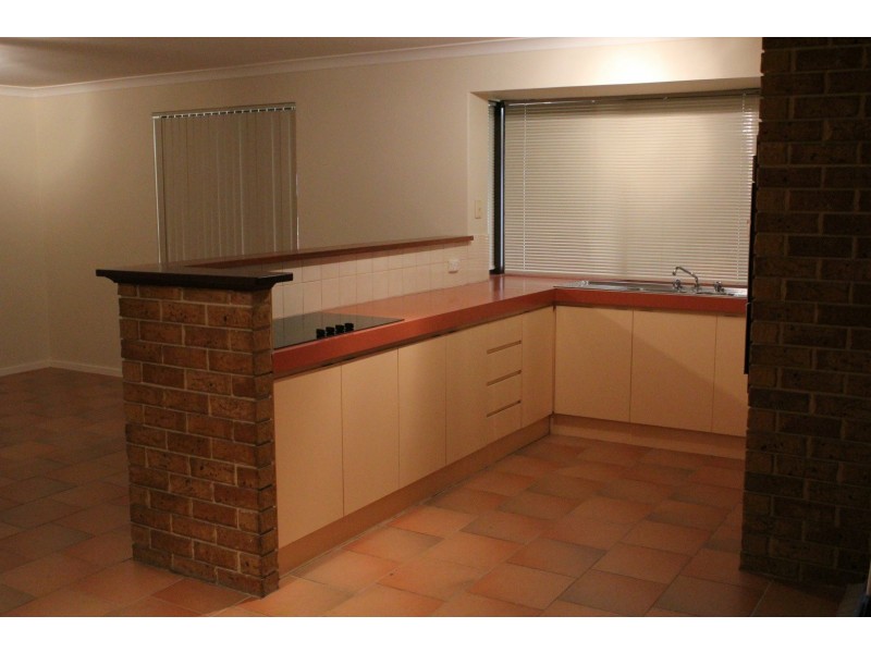 15 Larkspur Cross, Yangebup WA 6164