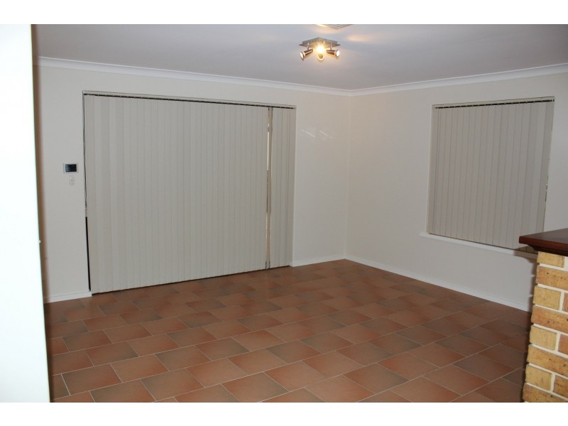 15 Larkspur Cross, Yangebup WA 6164