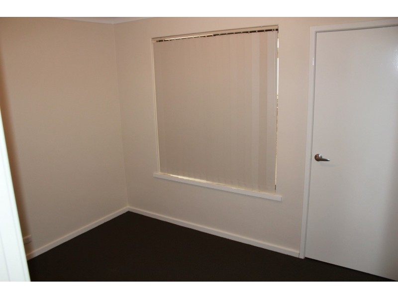 15 Larkspur Cross, Yangebup WA 6164