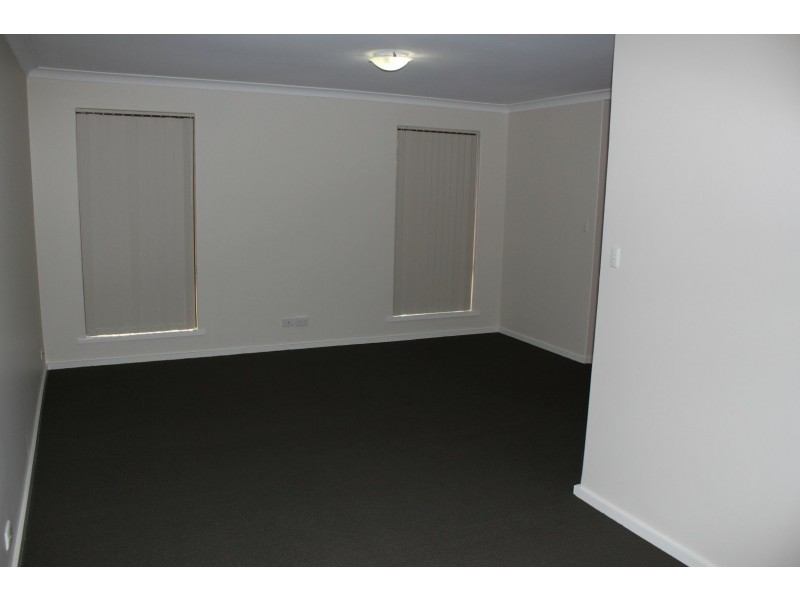 15 Larkspur Cross, Yangebup WA 6164