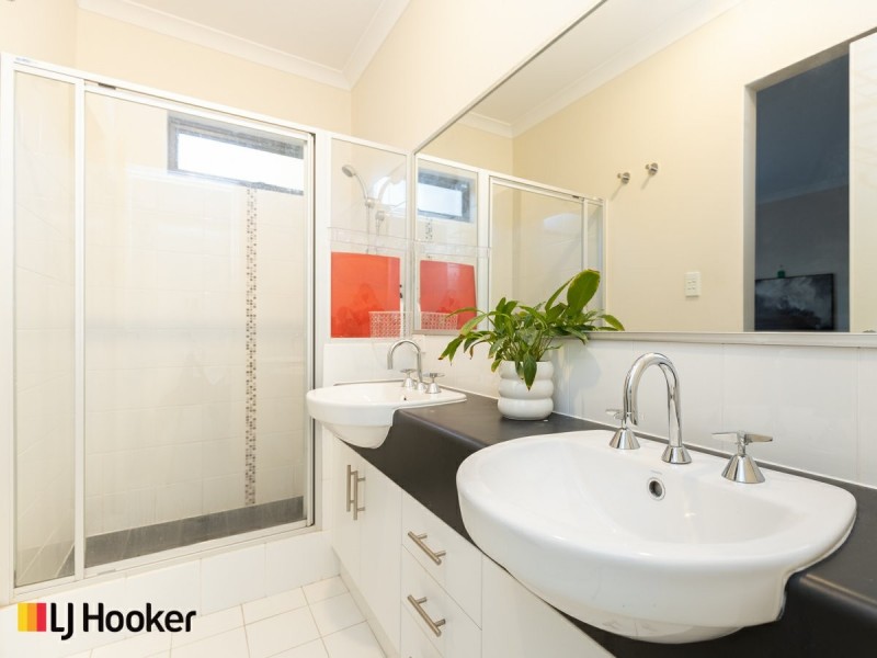 27 Alaska Crescent, Southern River WA 6110