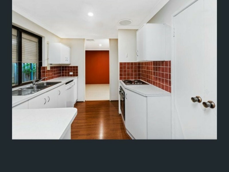 34 Bolderwood Drive, South Lake WA 6164