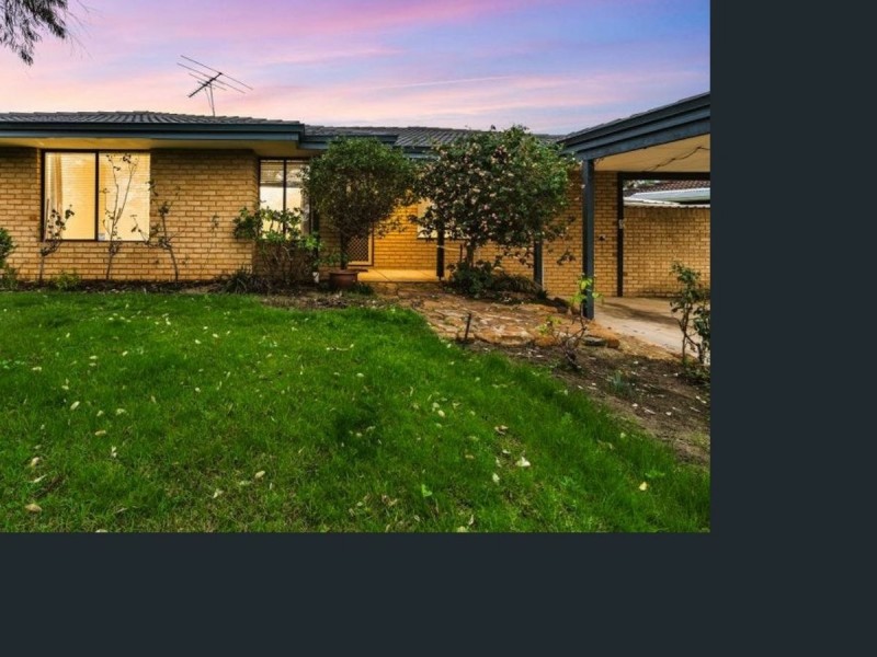 34 Bolderwood Drive, South Lake WA 6164