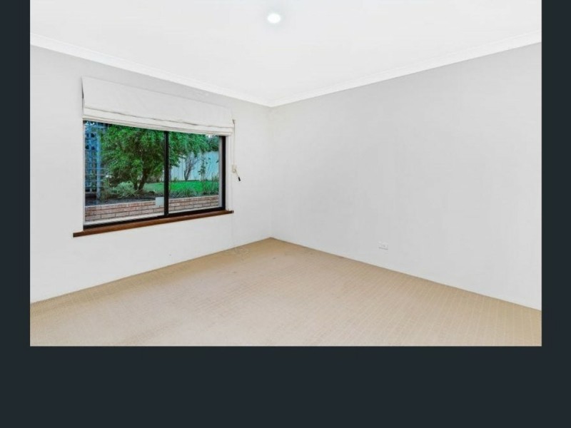 34 Bolderwood Drive, South Lake WA 6164