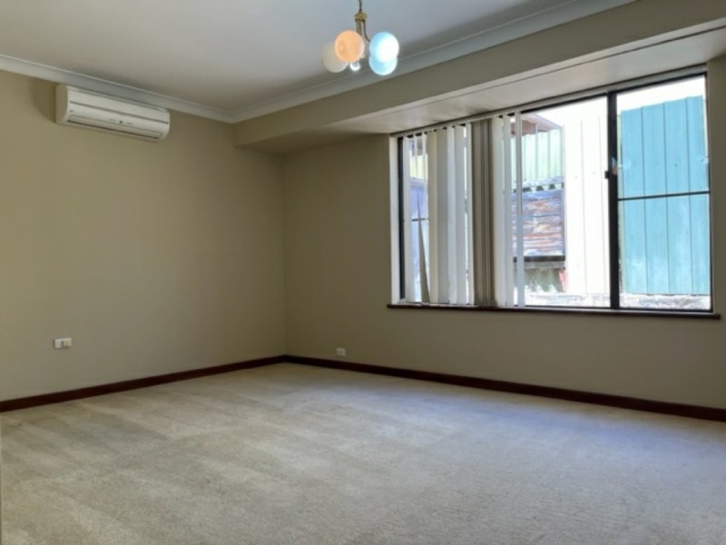 8 Doric Street, Shelley WA 6148