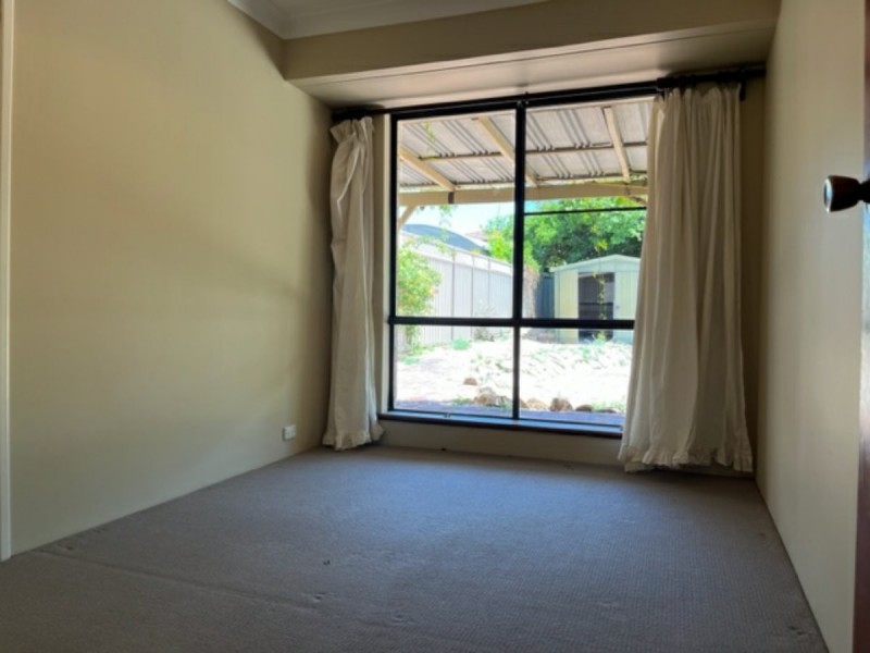 8 Doric Street, Shelley WA 6148