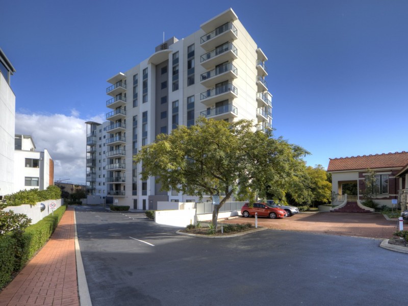 Apartment 1/18 Tanunda Drive, Rivervale WA 6103